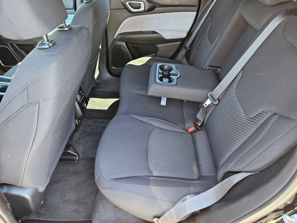 Used 2025 Jeep Compass Sport AWD/4WD image 12