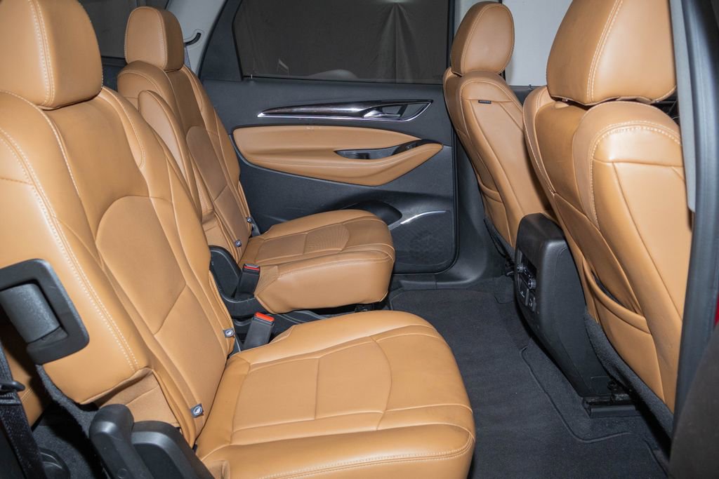 Used 2019 Buick Enclave Essence w/ LPO, Touring Package image 16