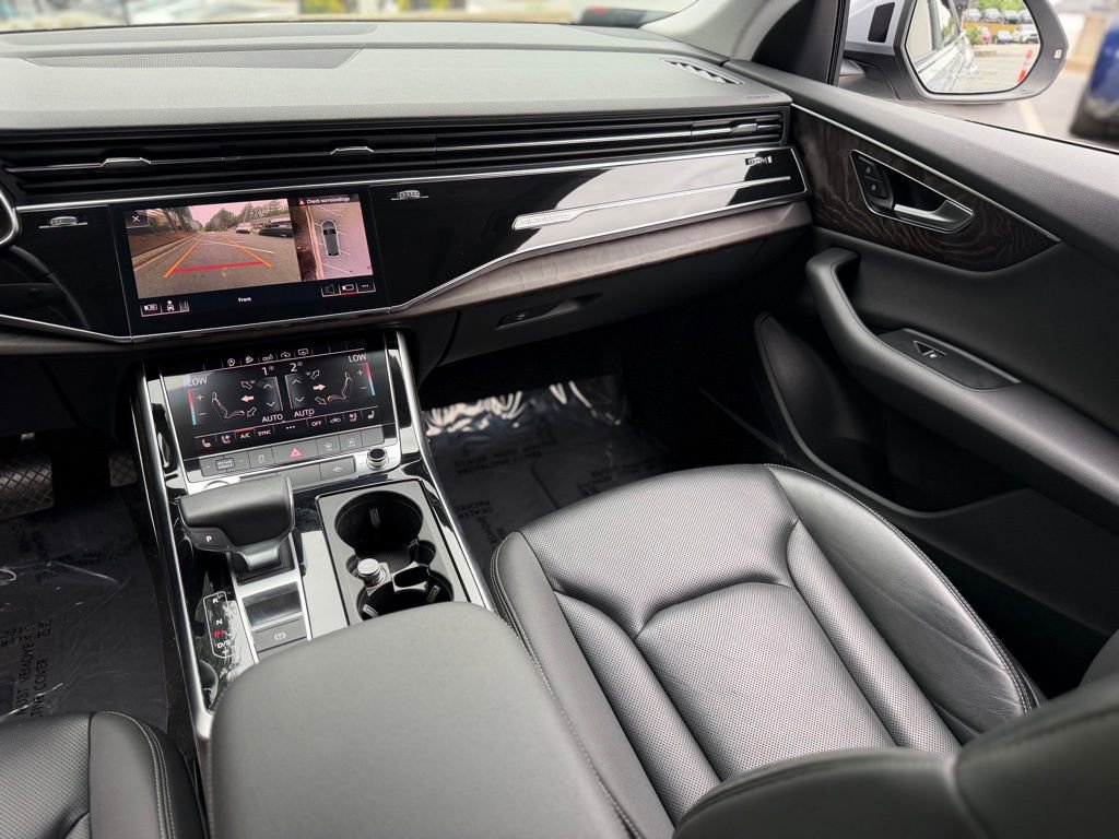 Used 2019 Audi Q8 Premium Plus w/ Premium Plus AWD/4WD image 42