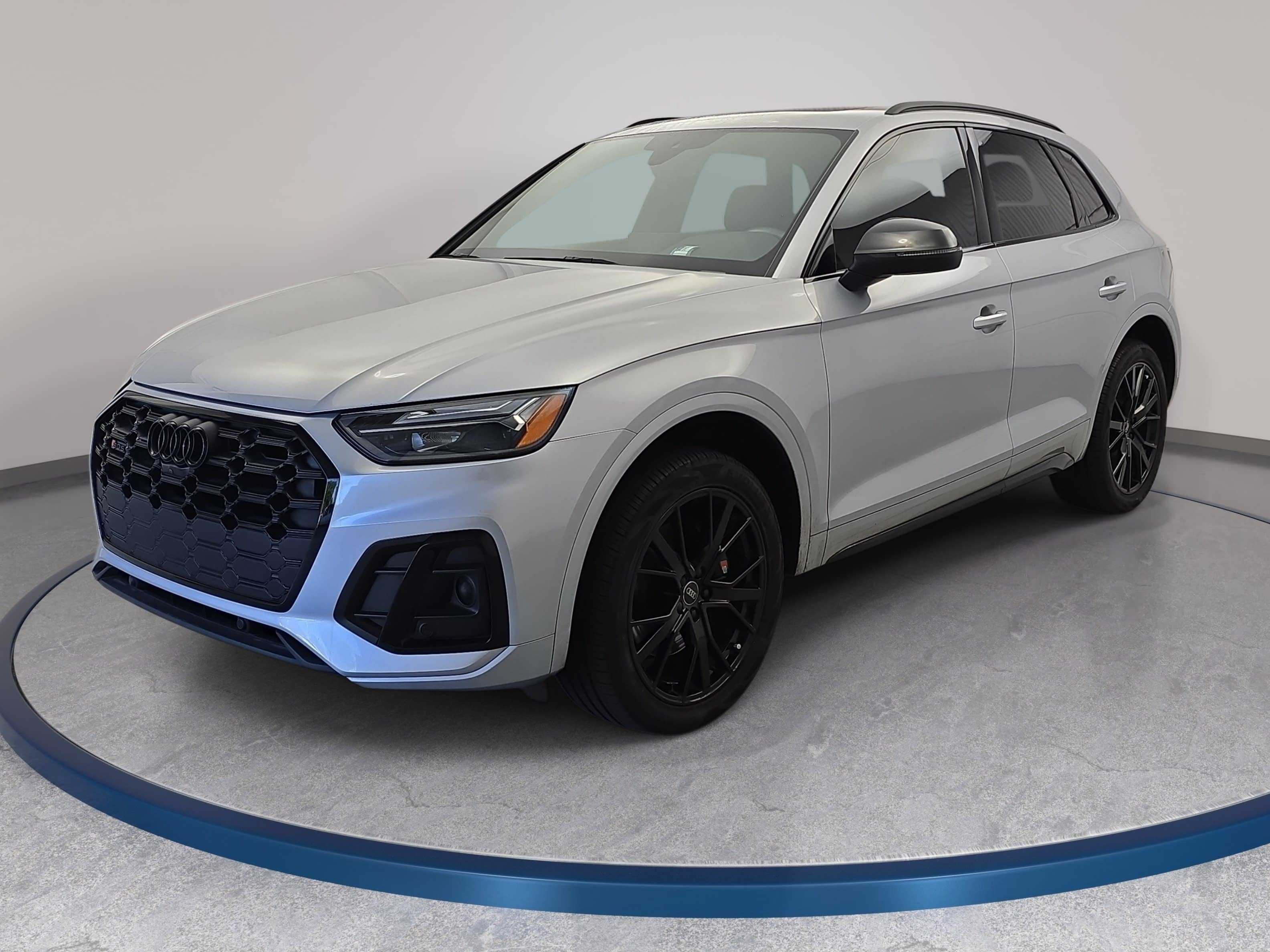 Used 2023 Audi SQ5 Premium Plus w/ Premium Plus Package AWD/4WD image 1