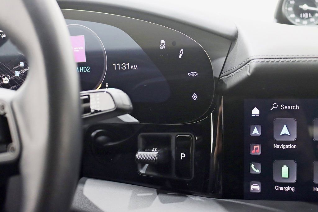 Used 2023 Porsche Taycan Turbo image 17