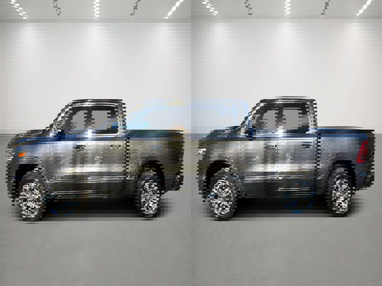 Used 2022 RAM 1500 Limited image 2