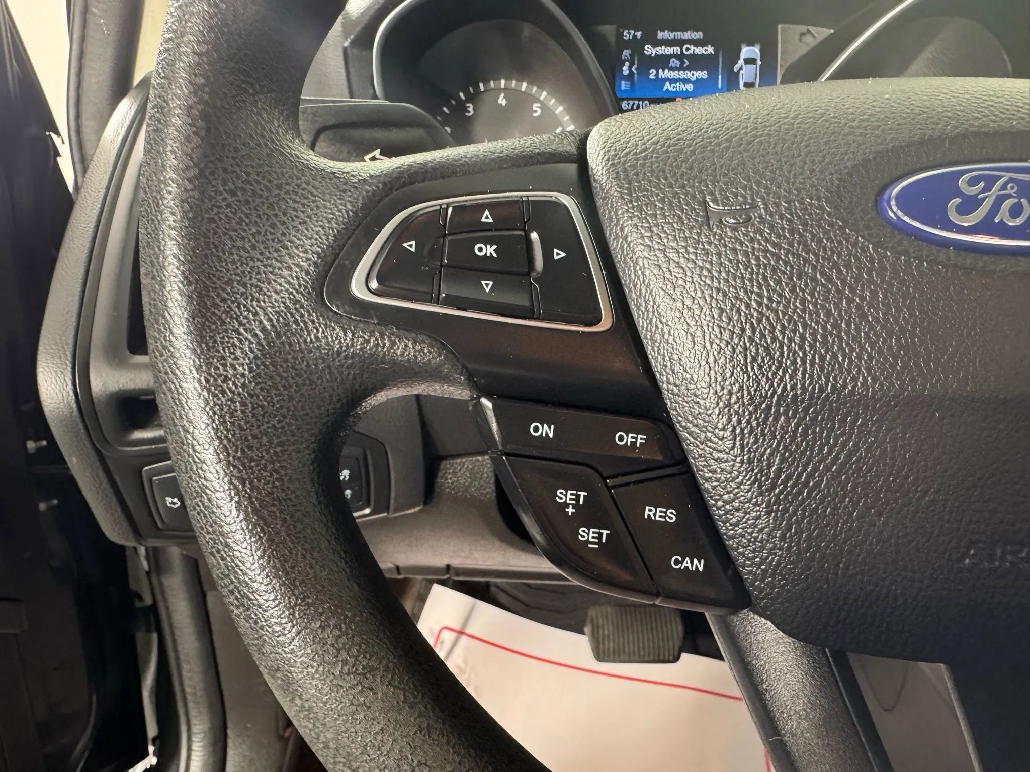 Used 2018 Ford Focus SE FWD image 15