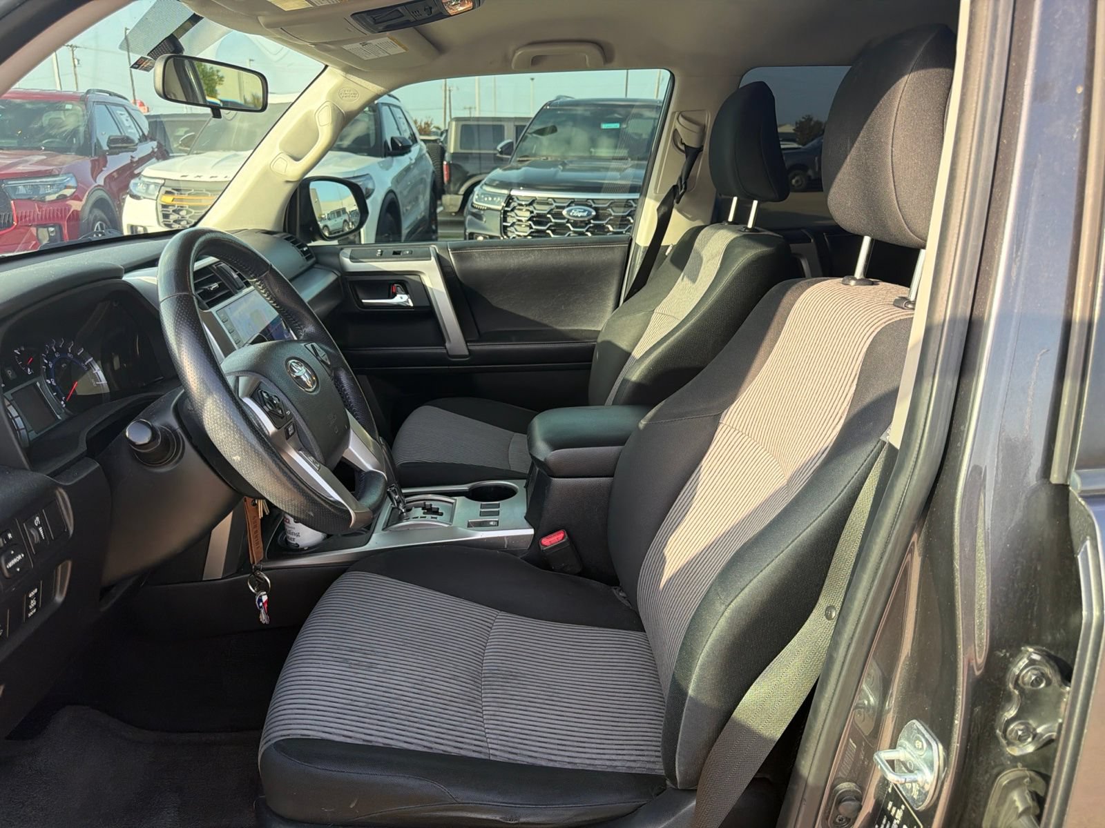 Used 2017 Toyota 4Runner SR5 RWD image 5