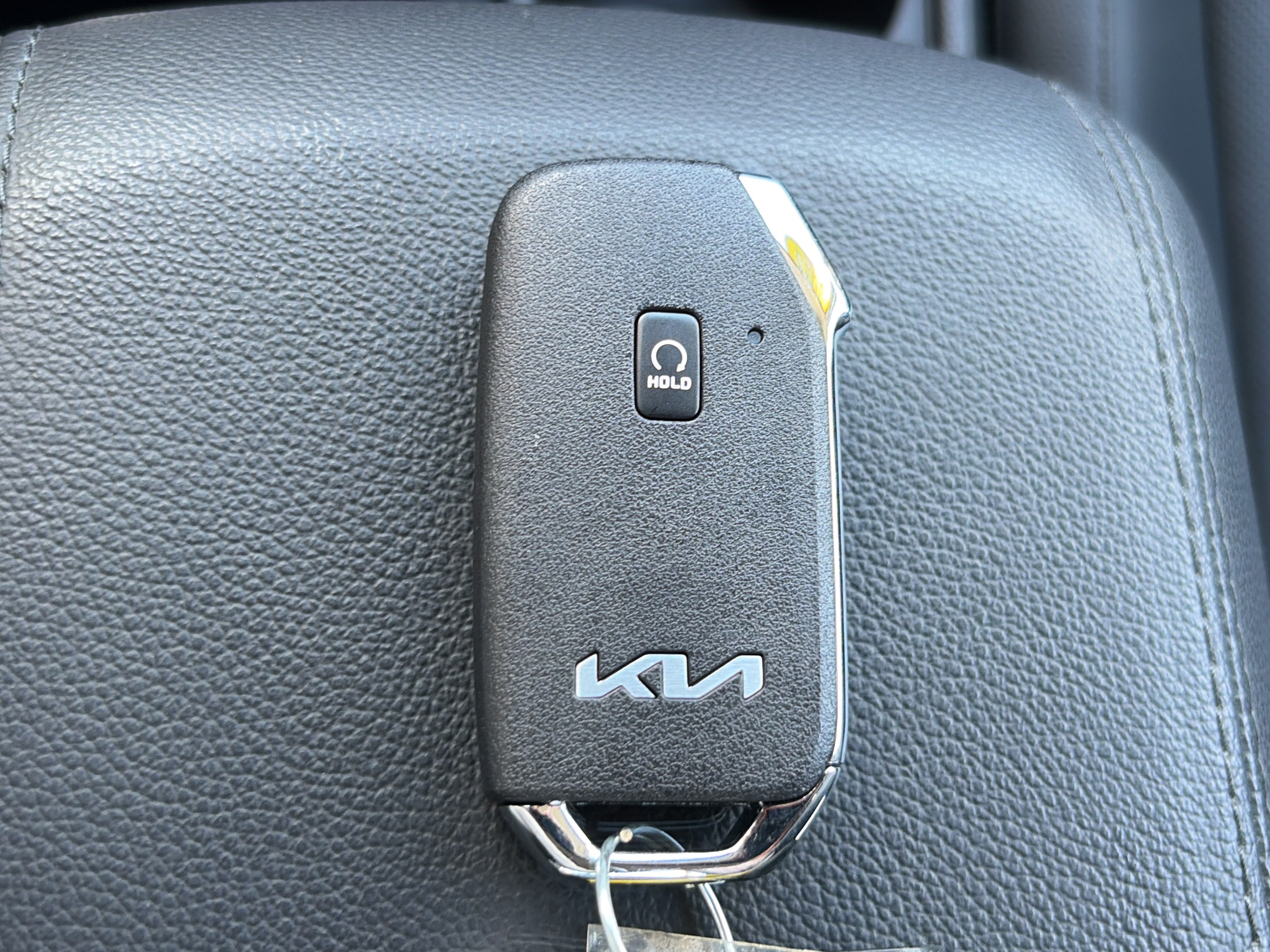Certified 2025 Kia Sportage SX FWD image 29