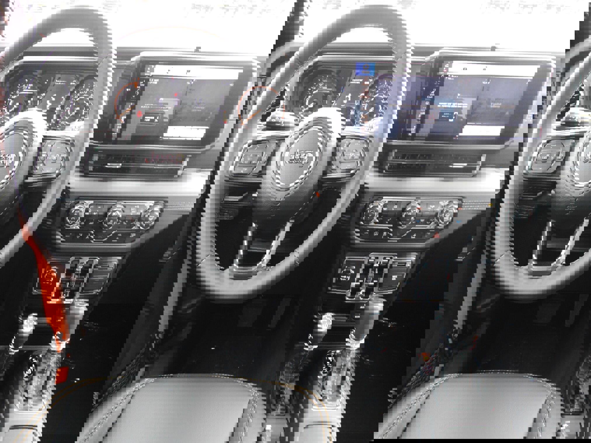 New 2025 Jeep Gladiator Sport image 4