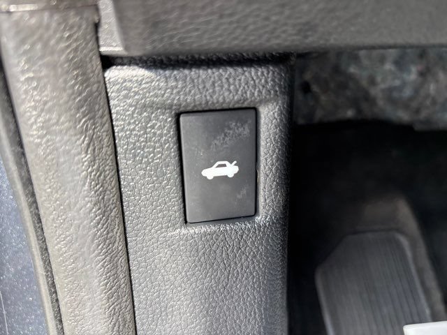 Used 2025 Honda Accord LX image 37