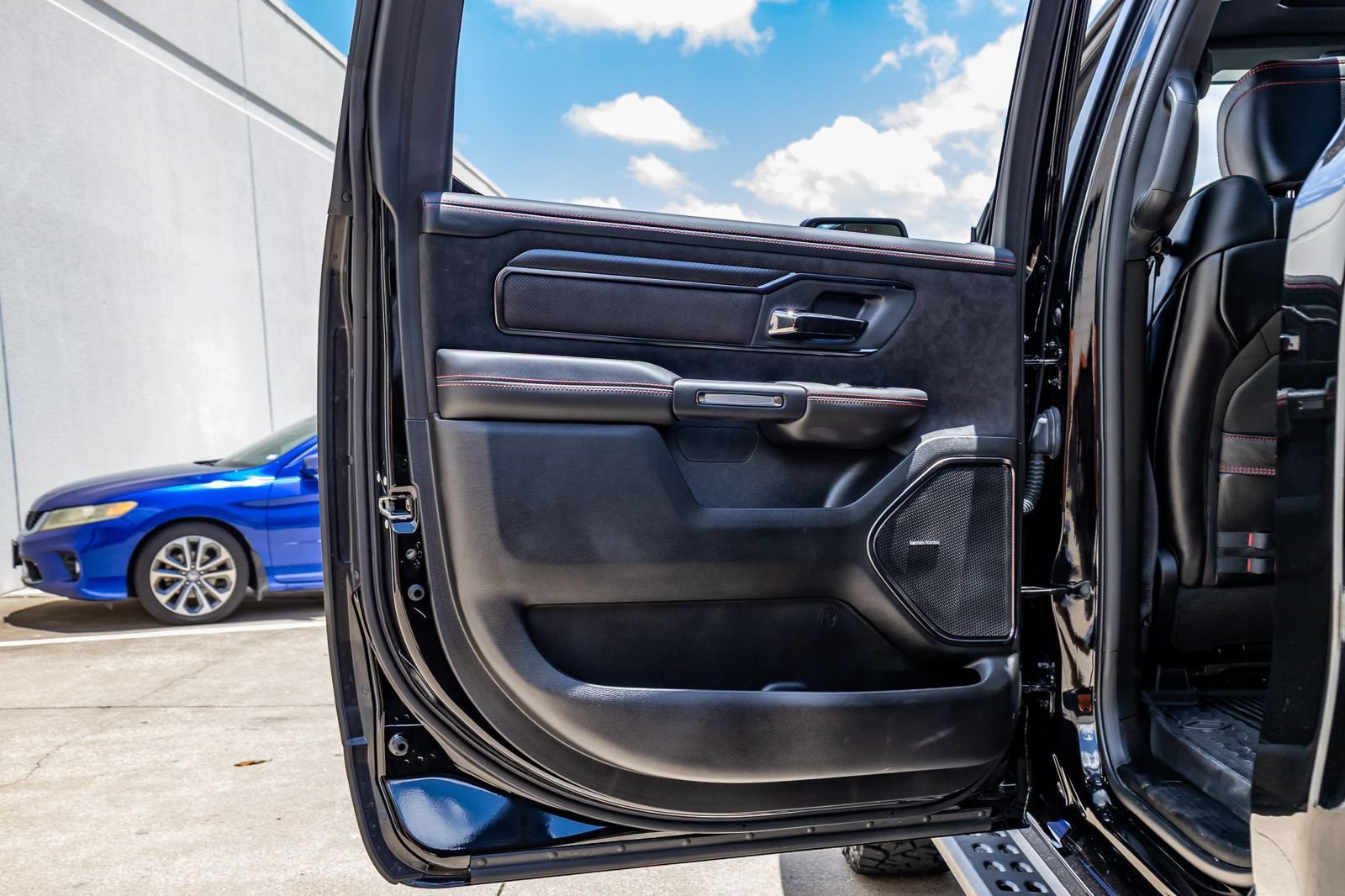 Used 2025 RAM 1500 RHO w/ RHO Level 1 Equipment Group AWD/4WD image 48