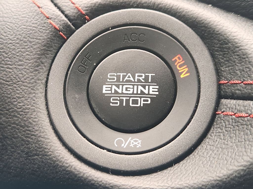 Used 2025 Dodge Durango GT w/ Blacktop Package AWD/4WD image 22