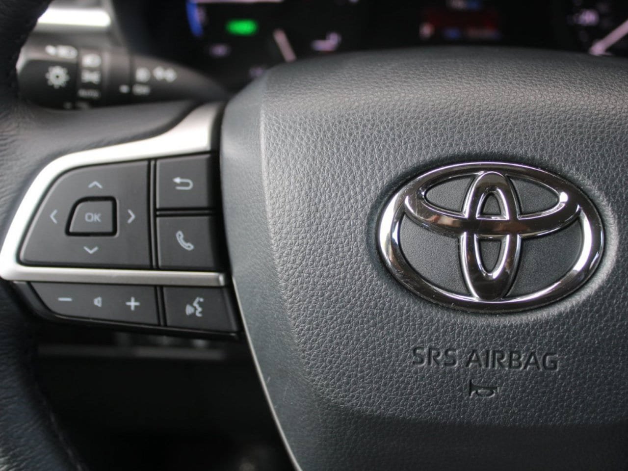 Used 2024 Toyota Sienna XLE FWD image 24
