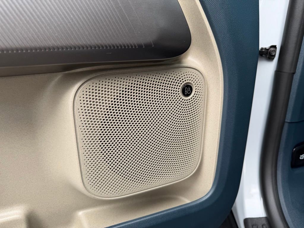 Used 2025 Ford Maverick Lariat w/ 4K Tow Package image 15