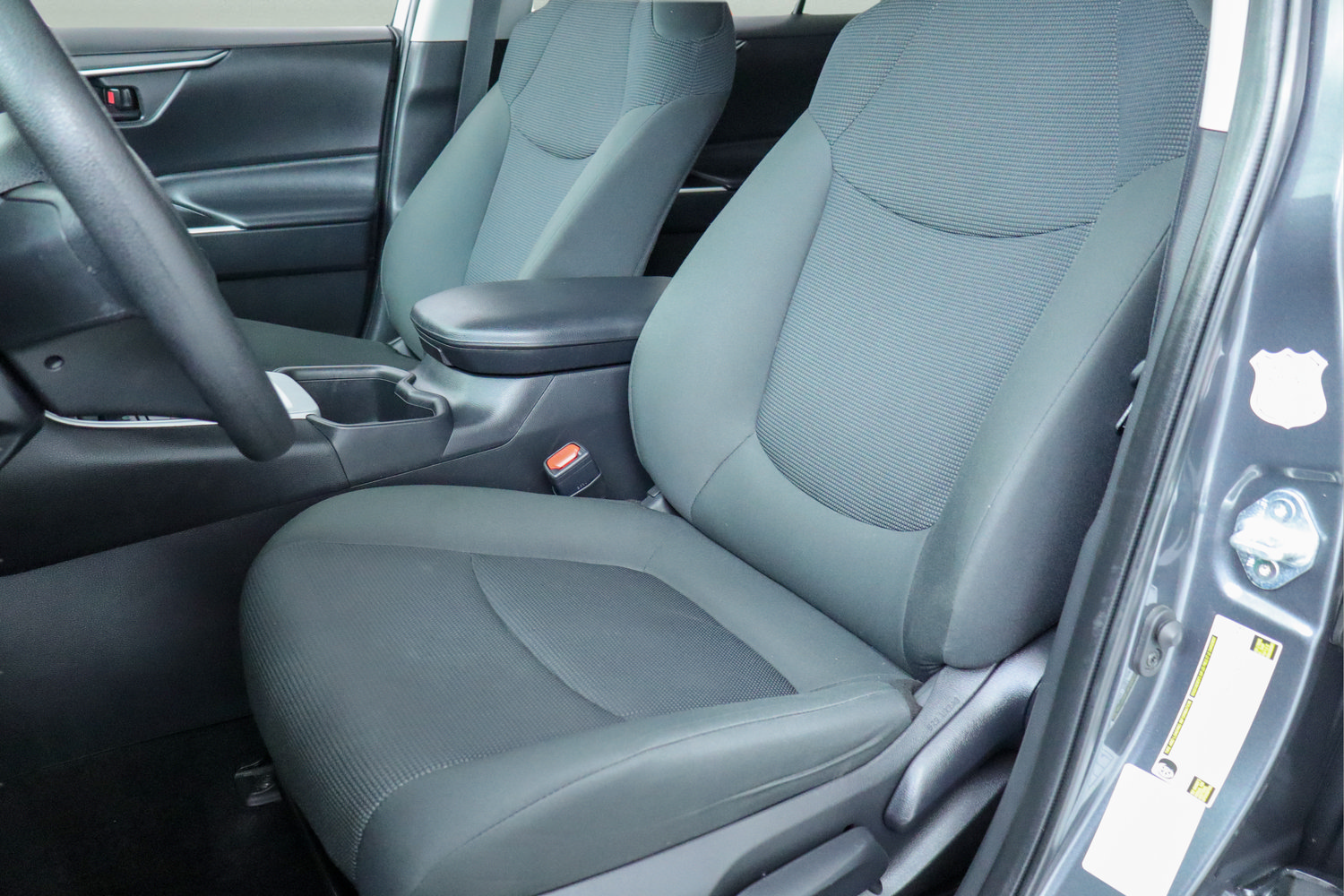 Used 2024 Toyota RAV4 LE AWD/4WD image 13