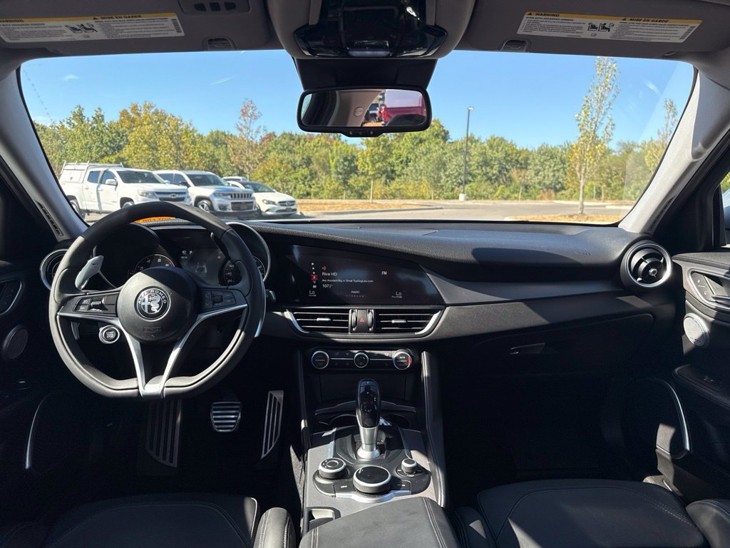 Used 2017 Alfa Romeo Giulia Ti w/ TI 19" Sport Package RWD image 19