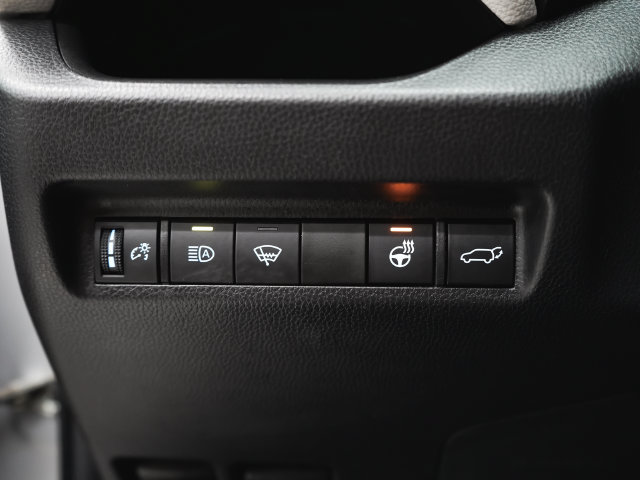 Used 2022 Toyota RAV4 XLE w/ Convenience Package AWD/4WD image 25