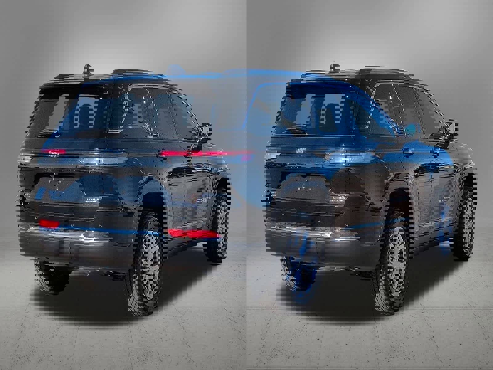 Used 2022 Jeep Grand Cherokee Limited image 6