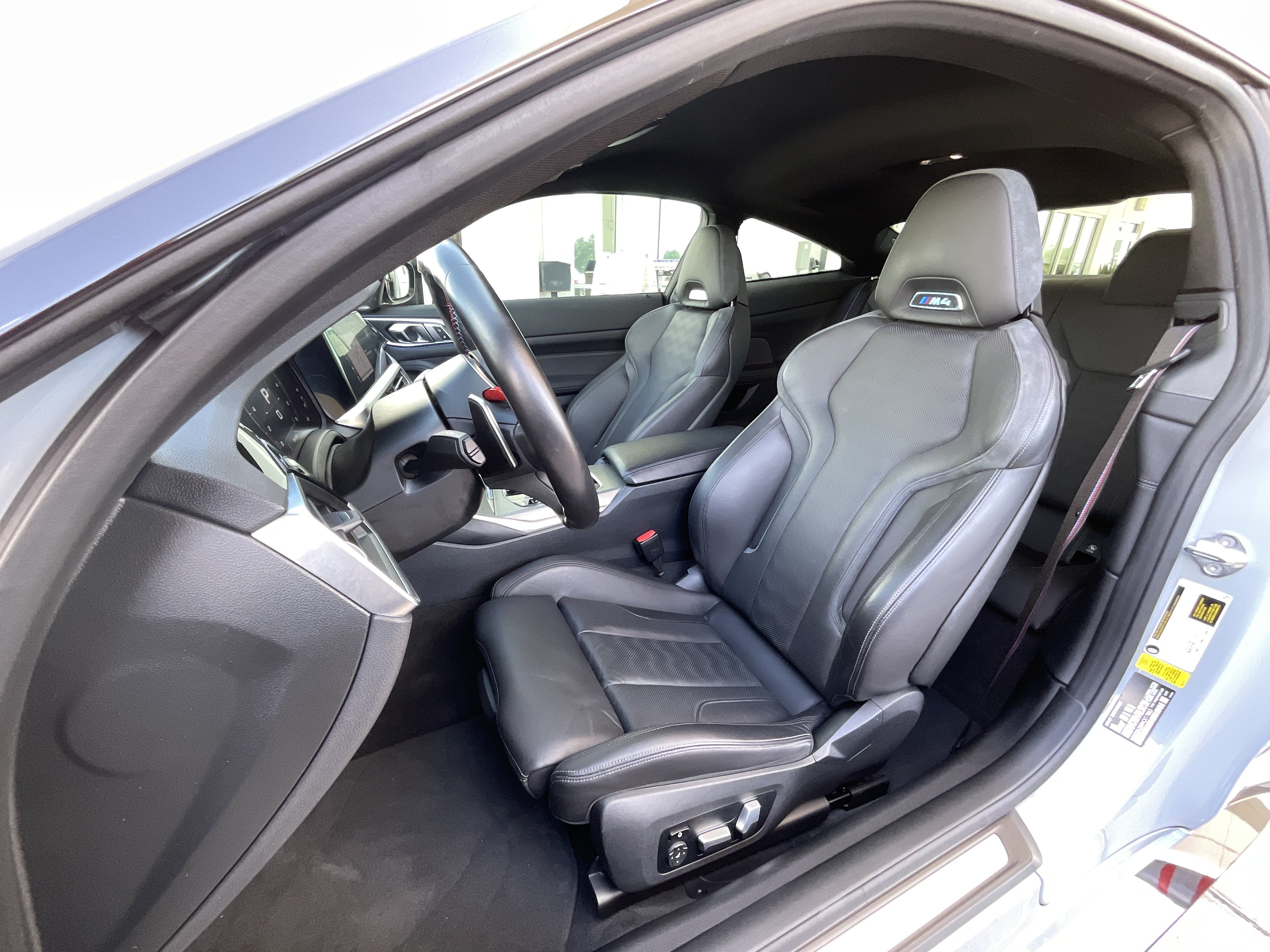 Used 2022 BMW M4 Competition w/ Executive Package RWD image 12