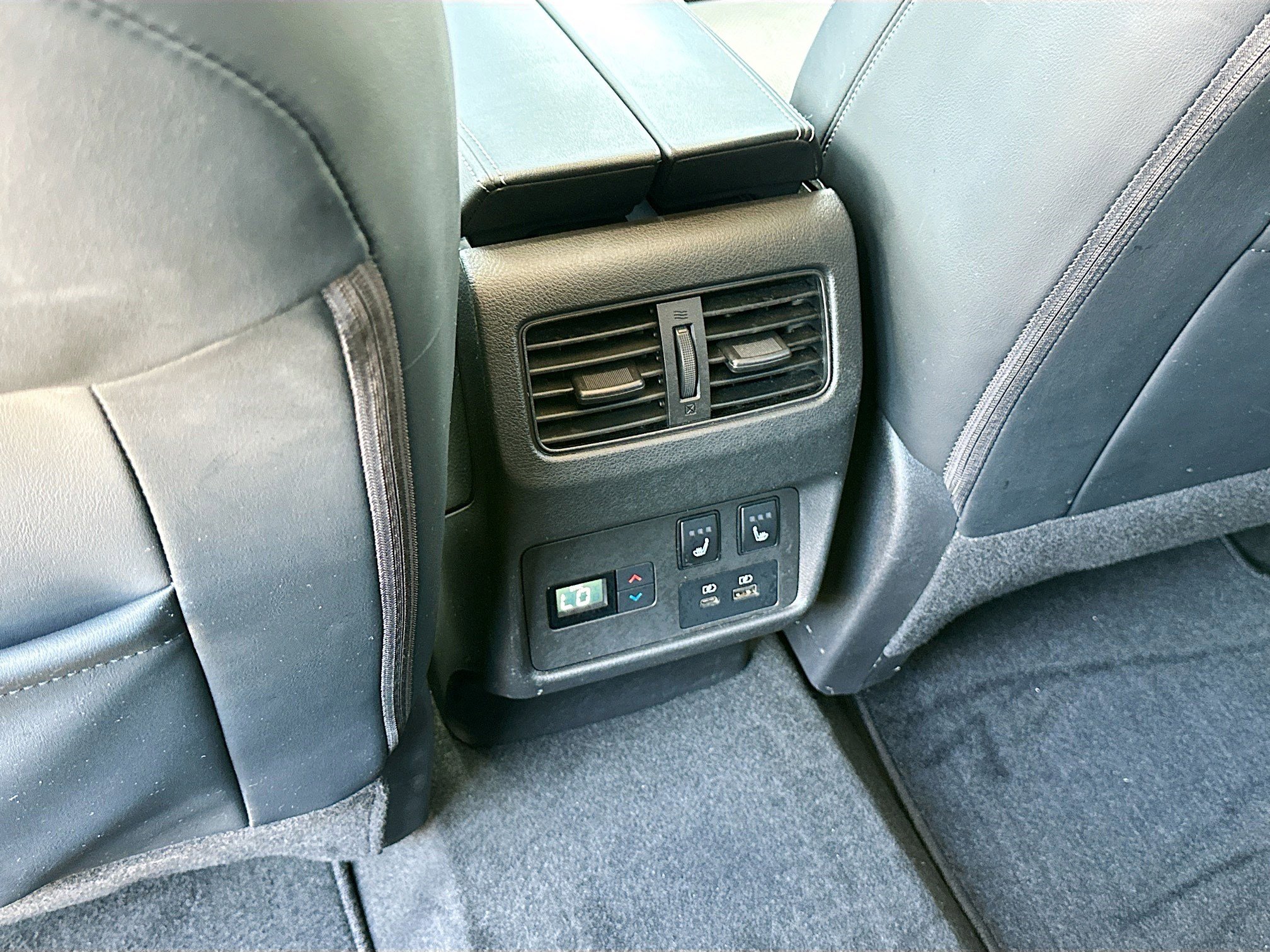 Used 2022 Nissan Rogue Platinum w/ Head-Up Display Package image 26