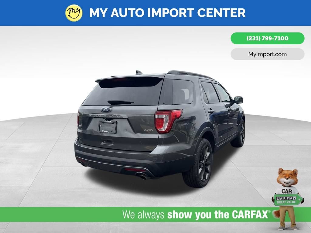 Used 2017 Ford Explorer XLT w/ Equipment Group 202A AWD/4WD image 7