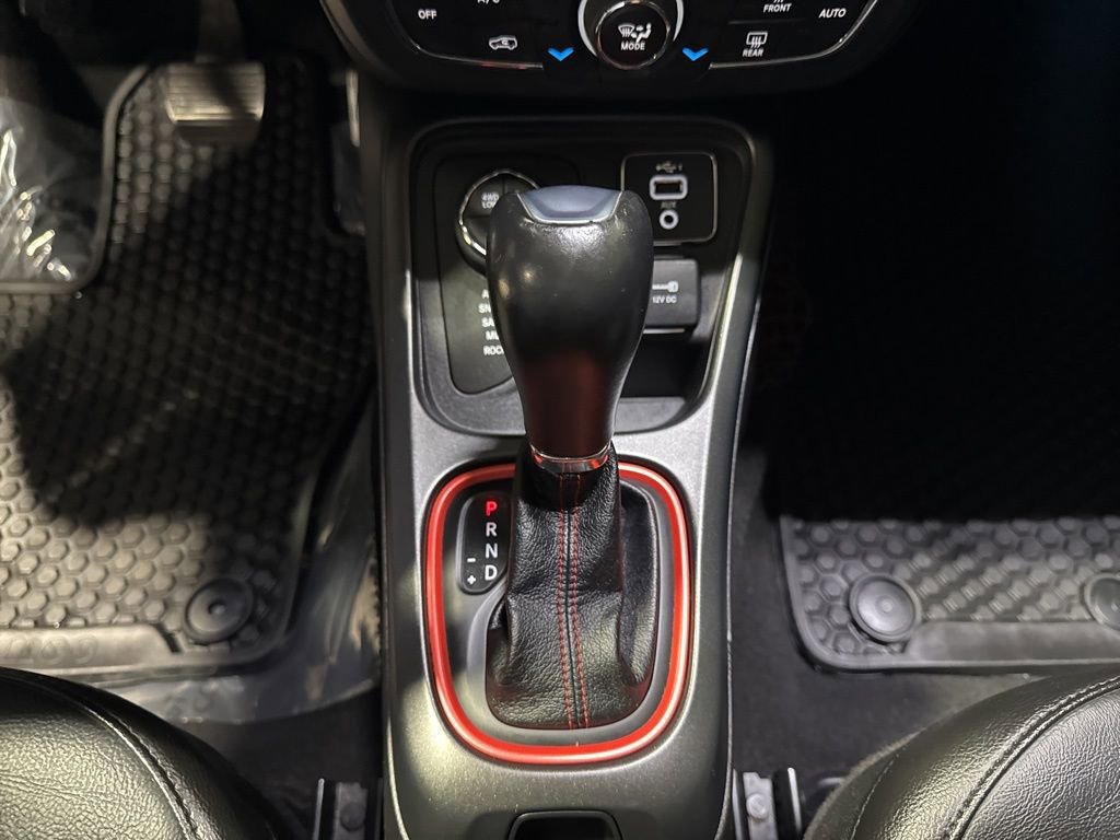 Used 2020 Jeep Compass Trailhawk AWD/4WD image 19