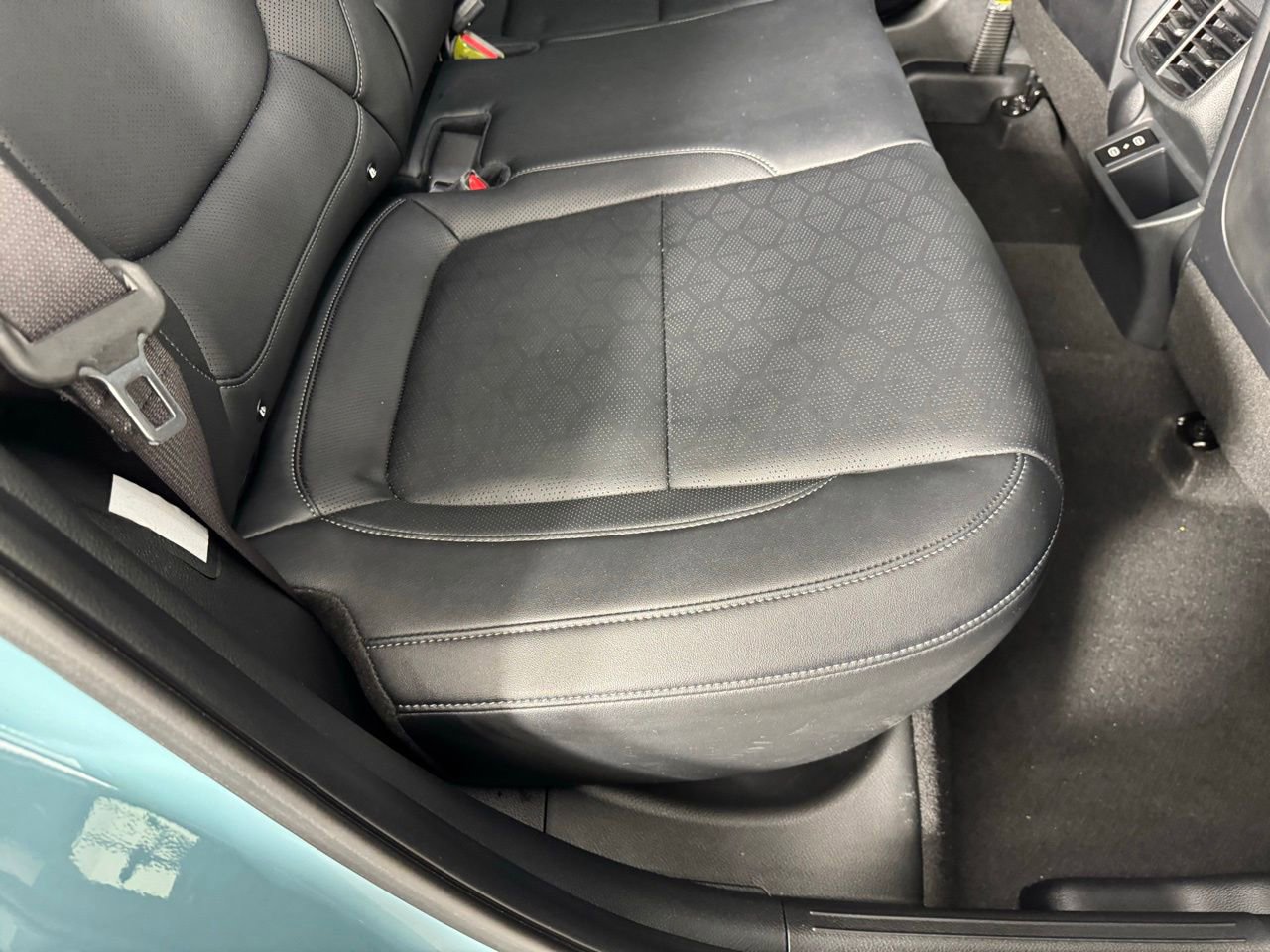 Used 2025 Kia Seltos EX image 31