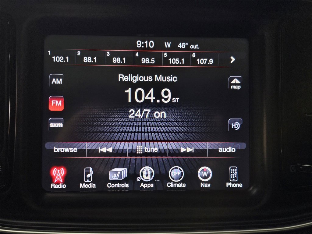 Used 2015 Dodge Challenger R/T Plus image 27