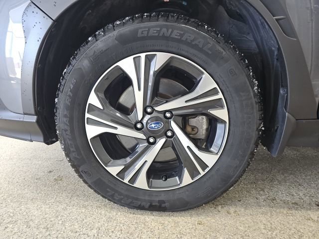 Used 2024 Subaru Crosstrek 2.0i Premium AWD/4WD image 9