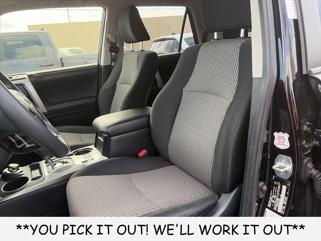 Used 2024 Toyota 4Runner SR5 AWD/4WD image 9