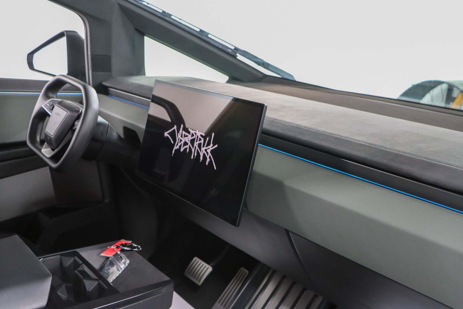 Used 2024 Tesla Cybertruck Cyberbeast AWD/4WD image 23