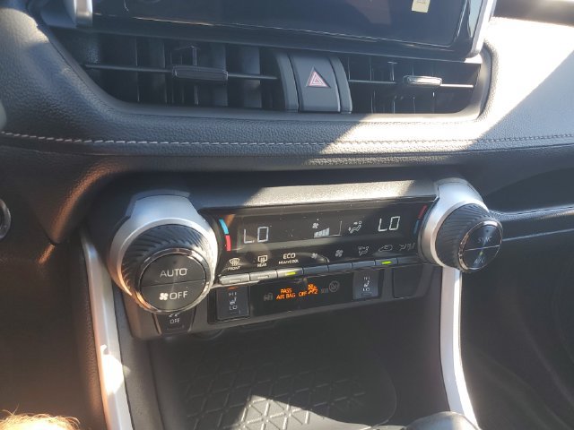 Used 2025 Toyota RAV4 XLE w/ Convenience Package AWD/4WD image 26