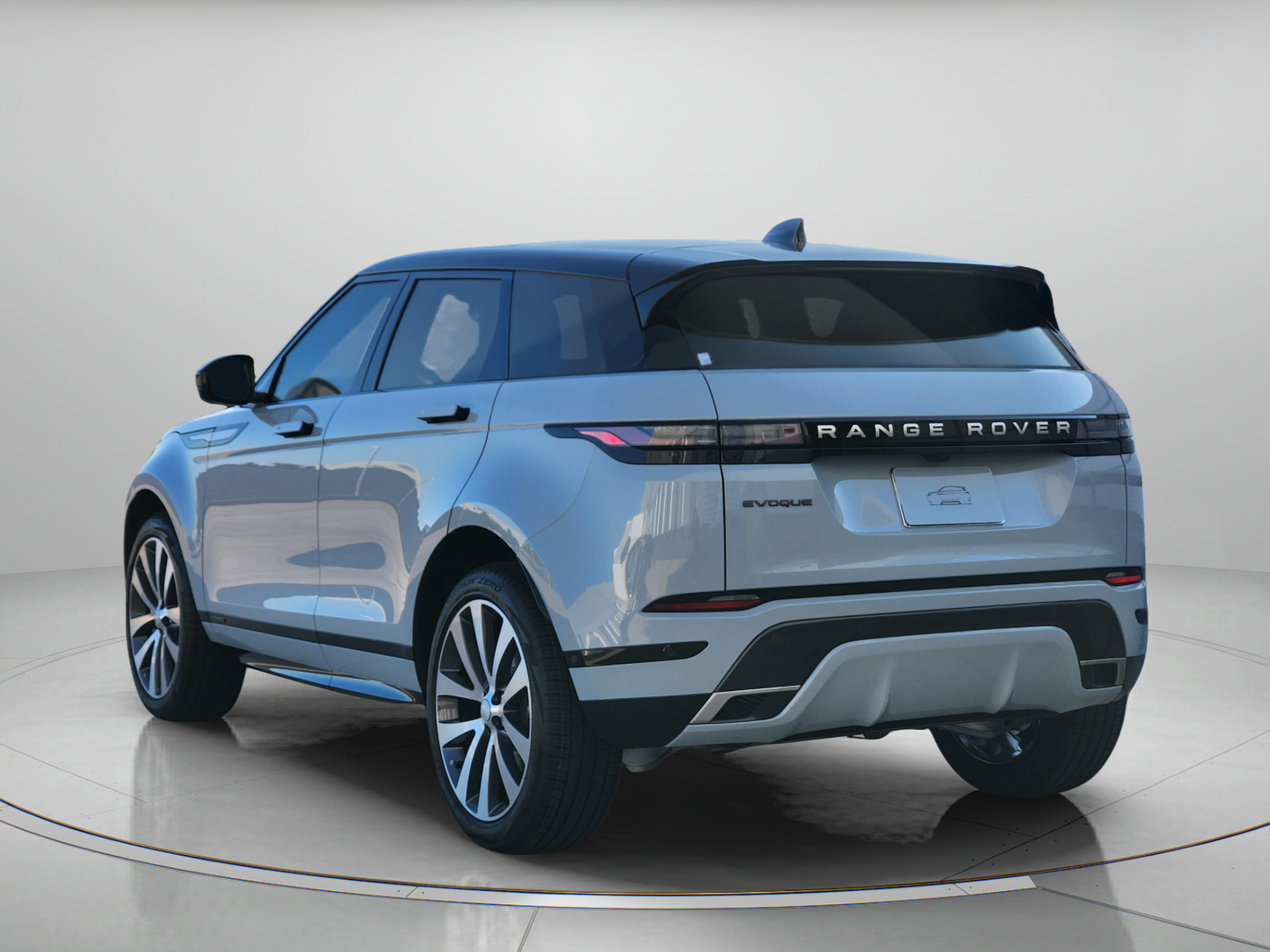 New 2026 Land Rover Range Rover Evoque Hoxton AWD/4WD image 3