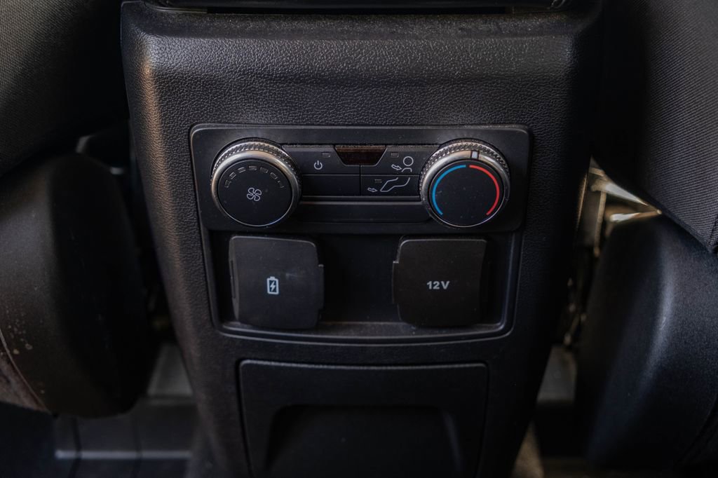 Used 2022 Ford Explorer XLT image 16