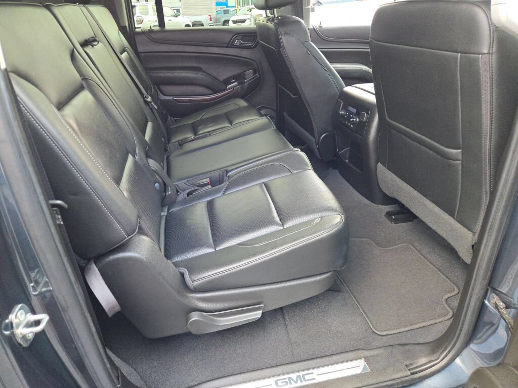 Certified 2019 GMC Yukon XL SLT w/ Open Road Package AWD/4WD image 11