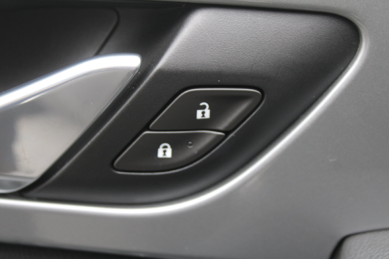 Used 2020 Chevrolet Blazer LT w/ LPO, Floor Liner Package FWD image 21