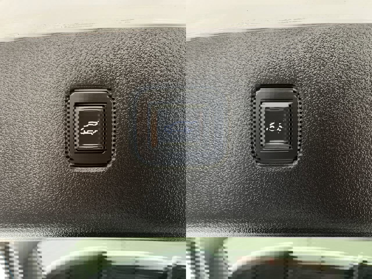 Used 2019 Chevrolet Blazer LT image 30