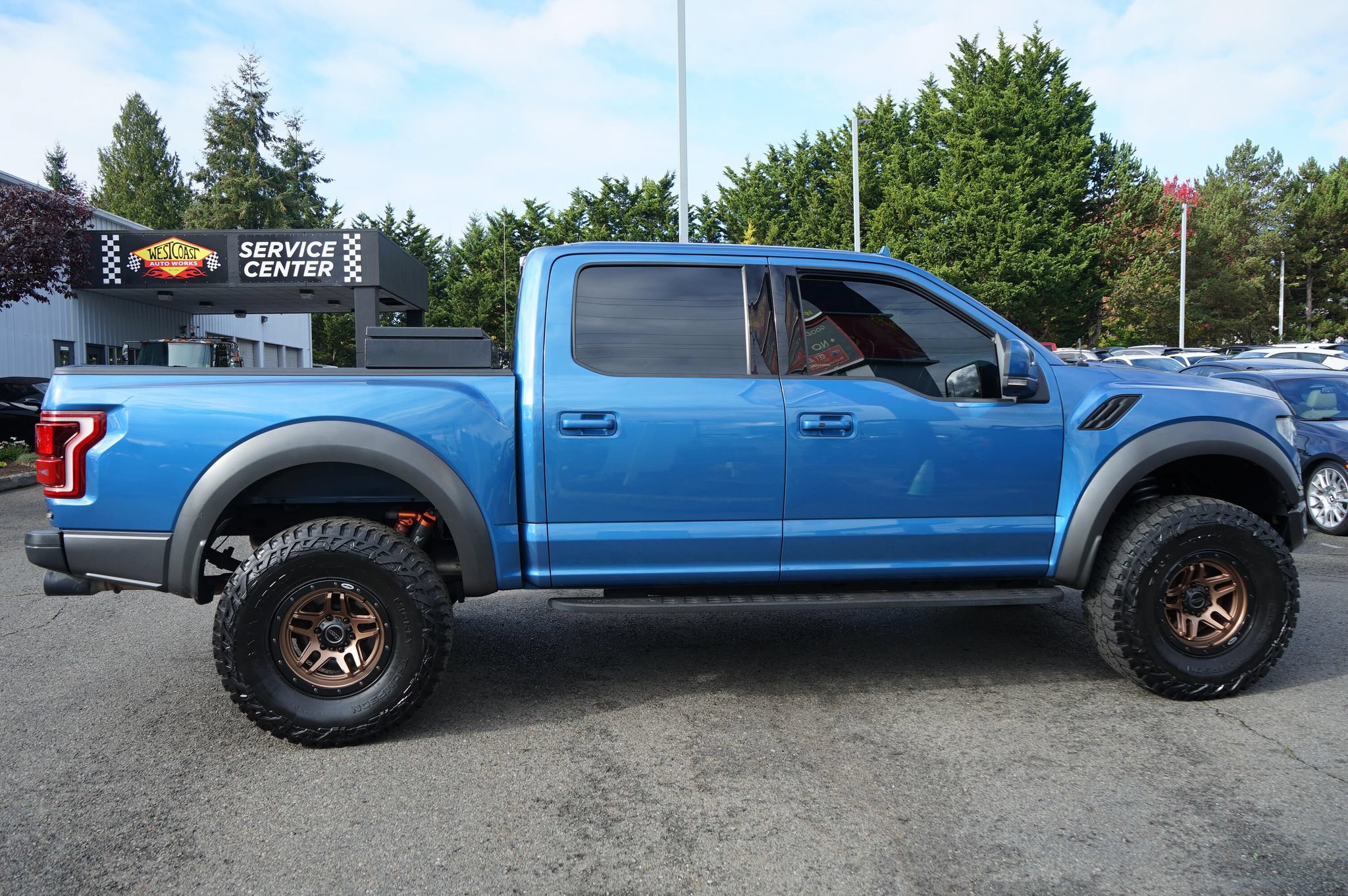 Used 2020 Ford F150 Raptor w/ Equipment Group 802A Luxury AWD/4WD image 6