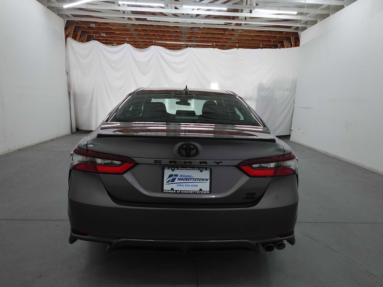Used 2023 Toyota Camry SE w/ Cold Weather Package AWD/4WD image 6