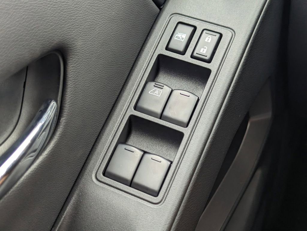 New 2025 Nissan Frontier SV w/ SV Convenience Package image 22