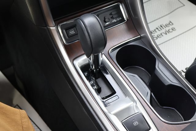Certified 2022 Subaru Ascent Touring AWD/4WD image 14