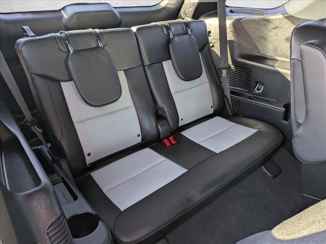 Used 2023 Ford Explorer XLT w/ Equipment Group 202A AWD/4WD image 21