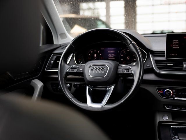 Used 2019 Audi Q5 Prestige w/ Prestige Package image 12