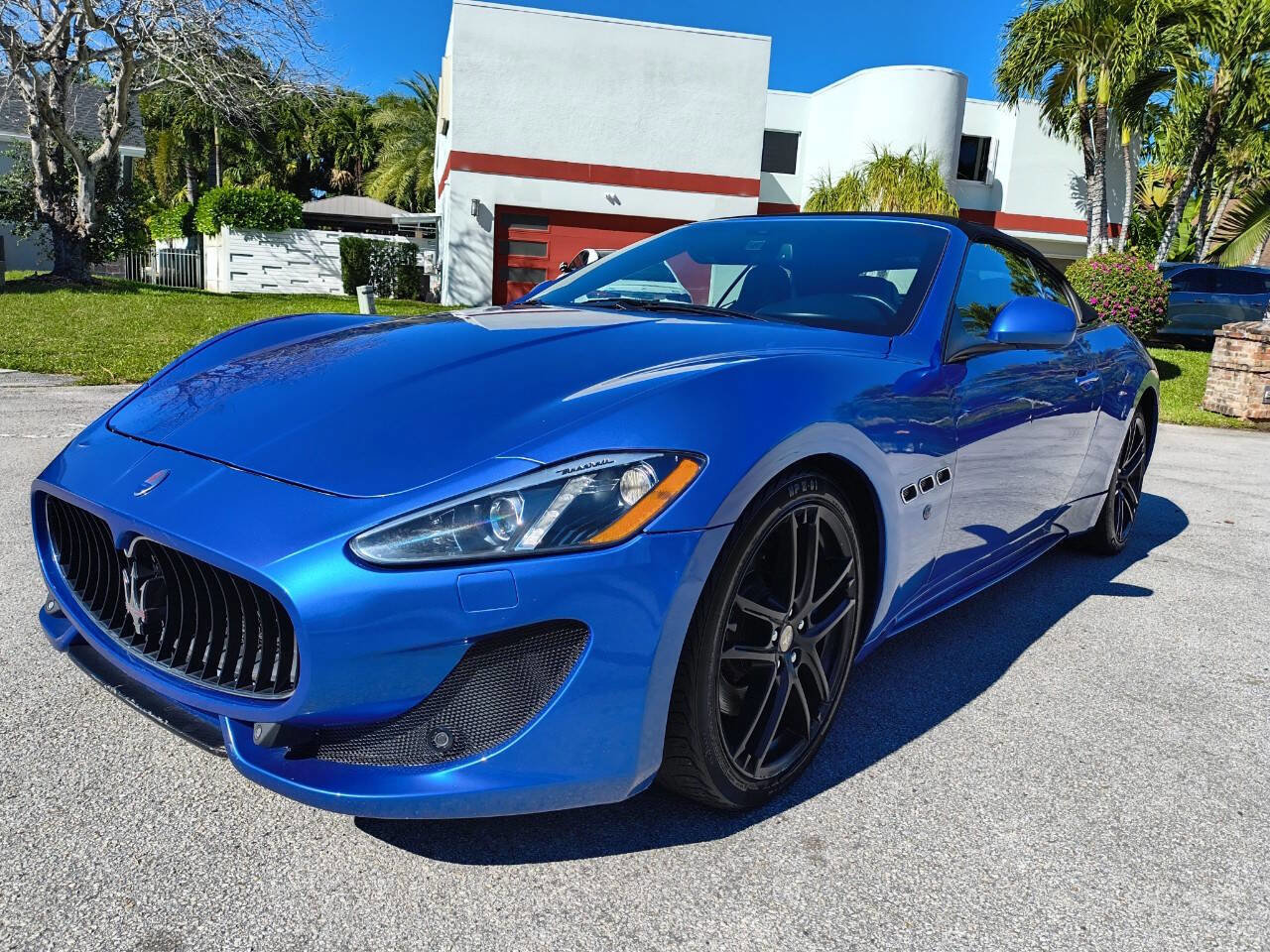 Used 2017 Maserati GranTurismo Sport RWD image 21