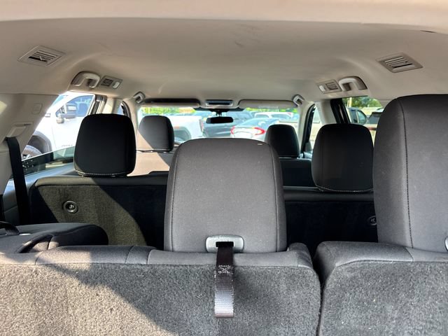 Used 2024 Nissan Pathfinder SV FWD image 33