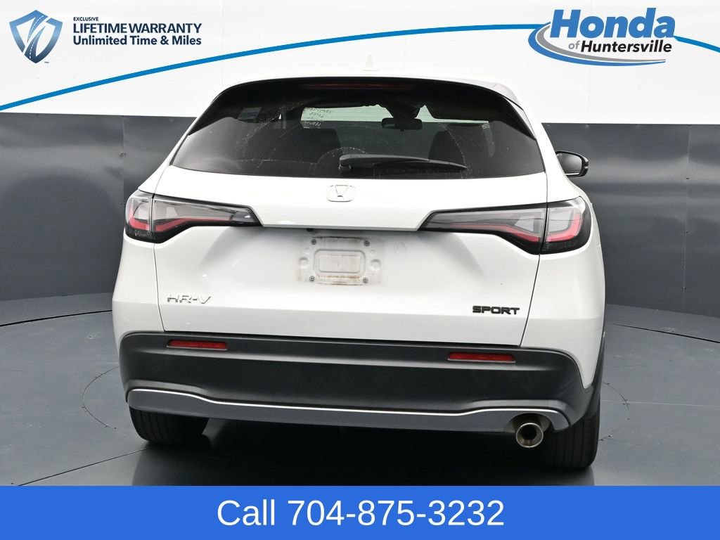 Used 2023 Honda HR-V Sport image 7