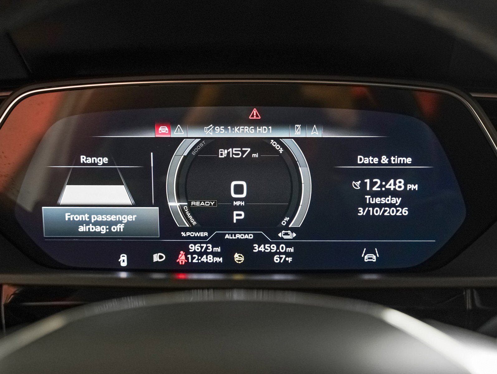 Used 2024 Audi Q8 e-tron Prestige w/ Prestige Package image 16