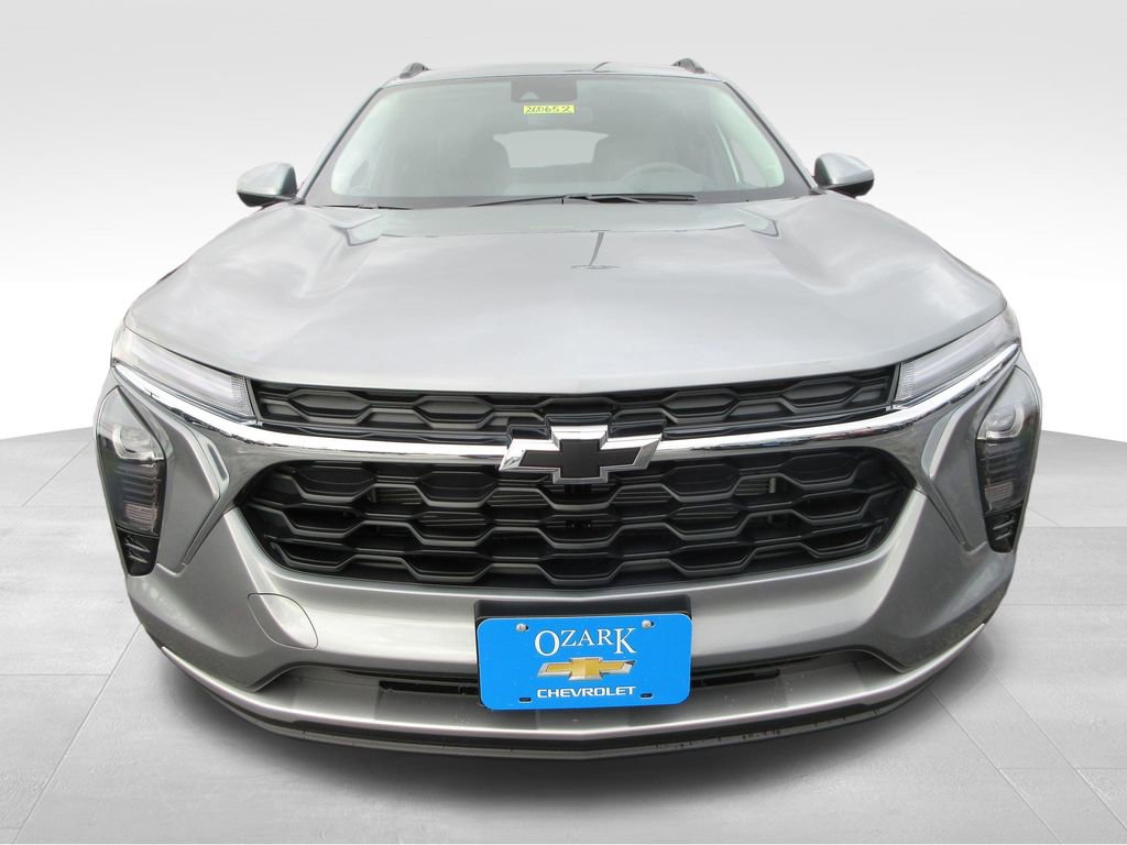 New 2026 Chevrolet Trax LT FWD image 8