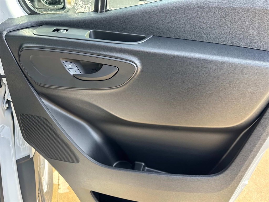New 2025 Mercedes-Benz Sprinter 2500 image 9