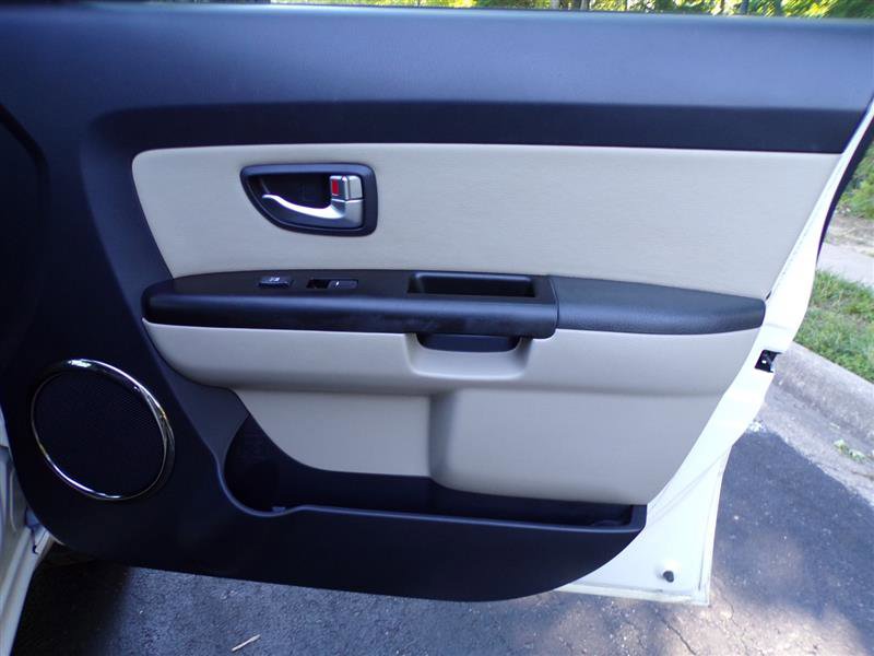 Used 2012 Kia Soul ! FWD image 23