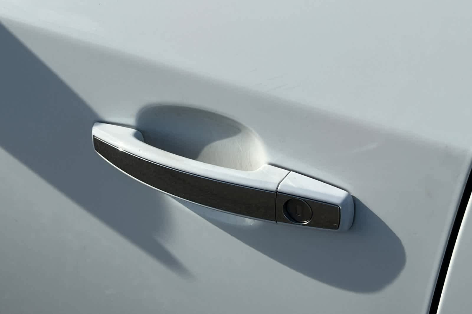 Used 2013 Buick LaCrosse Leather FWD image 7