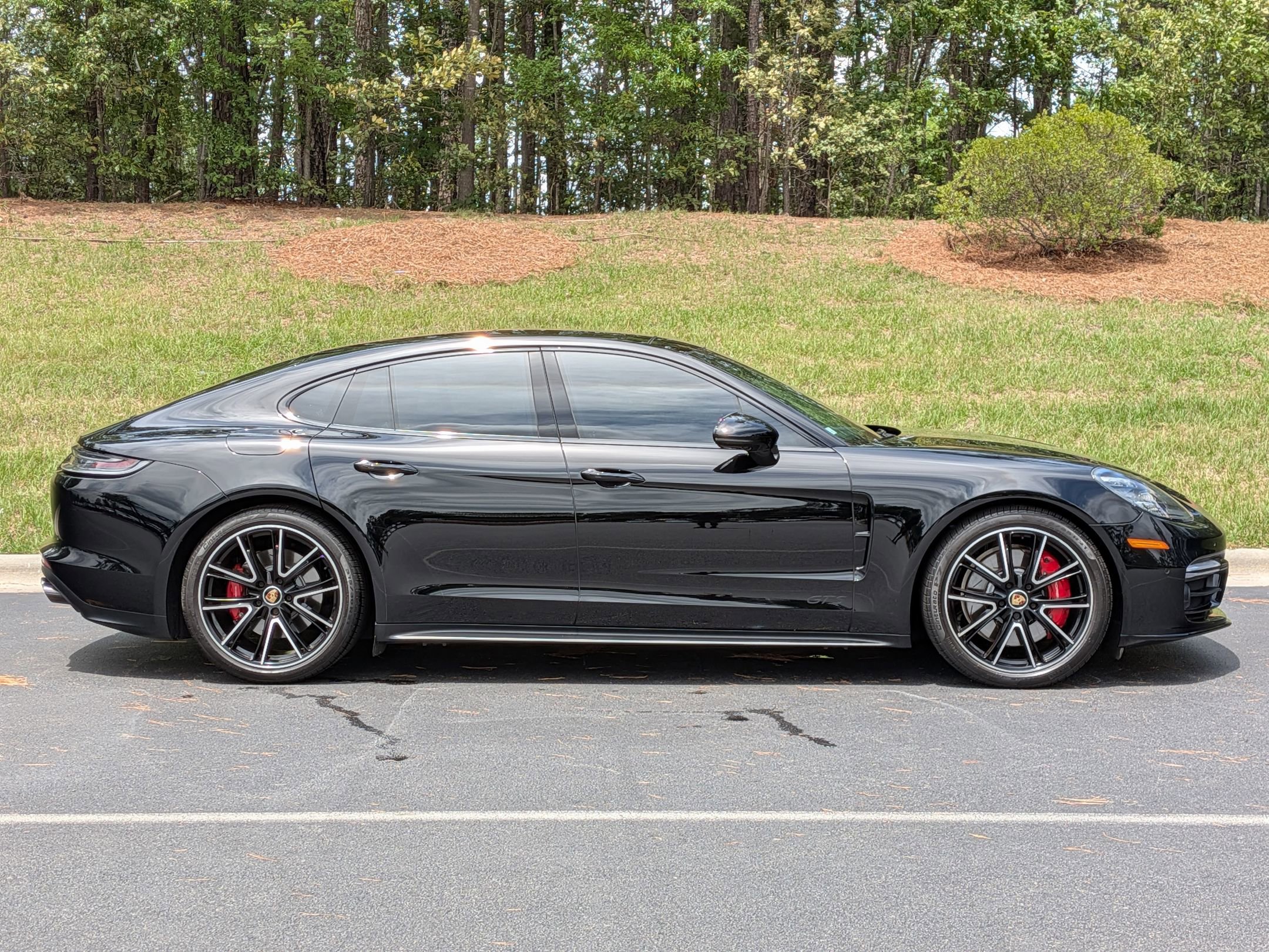 Certified 2023 Porsche Panamera GTS w/ Premium Package AWD/4WD image 33