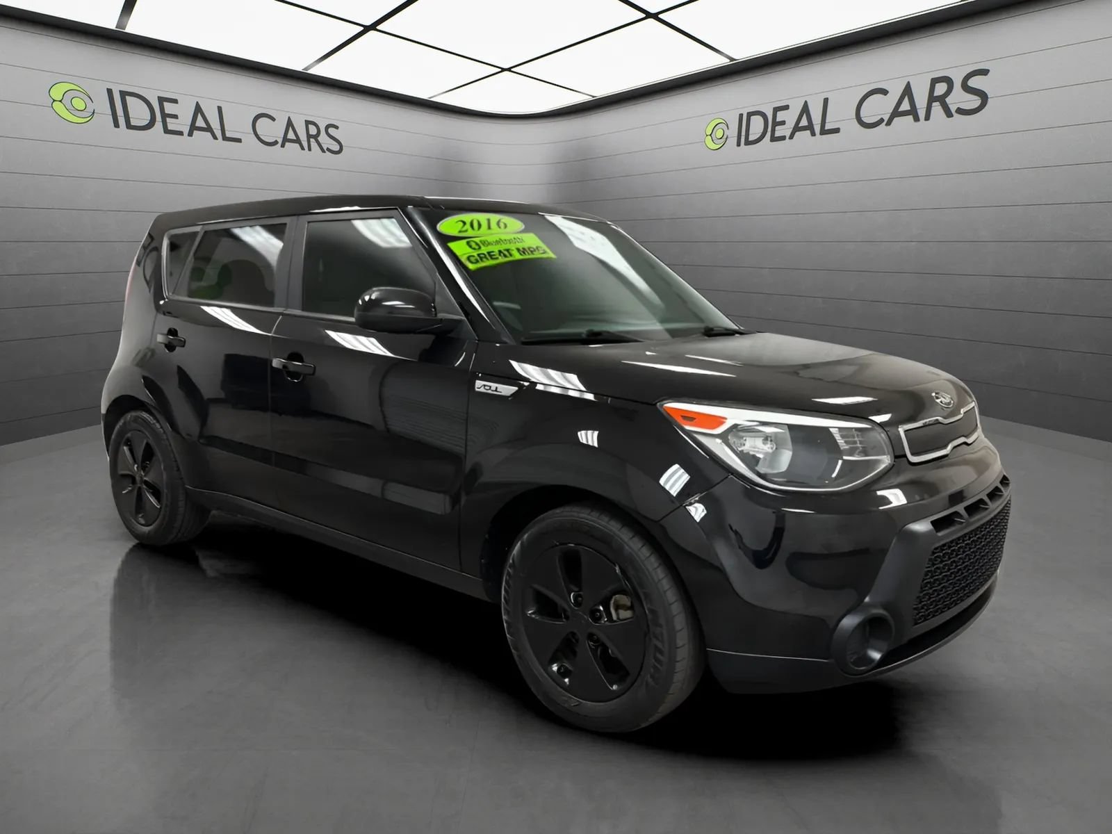 Used 2016 Kia Soul FWD image 3